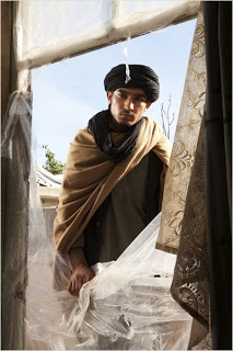 Syngué-Sabour-soldat